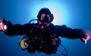 Lee más sobre el artículo ¿Por qué invertir en curso para bucear en sidemount?